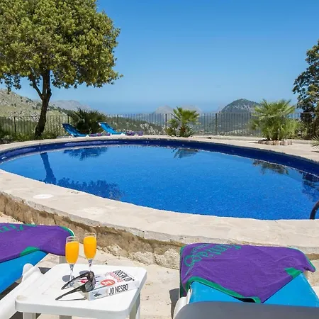 Villa Sleeps 4 Pool Air Con Wifi