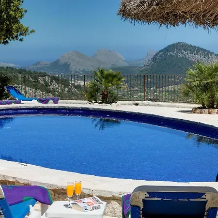 Villa Sleeps 4 Pool Air Con Wifi Pollenca